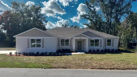 13733 10th St, Dade City, FL 33525