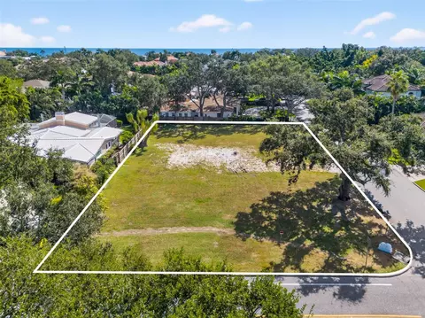 1101 Snell Isle Blvd NE, Saint Petersburg, FL 33704