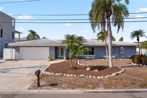 2250 Lagoon Dr, Dunedin, FL 34698