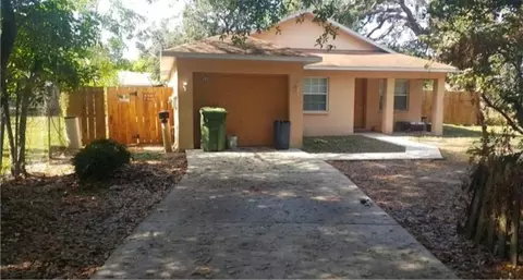 812 27th St E, Bradenton, FL 34208