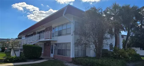 3540 32nd Ave N #213, Saint Petersburg, FL 33713
