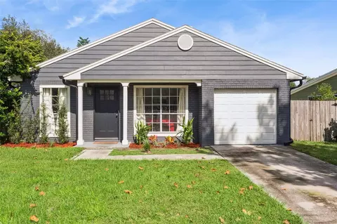 13927 Countryplace Dr, Orlando, FL 32826