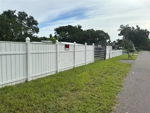 2193 20th Ave SW, Largo, FL 33774
