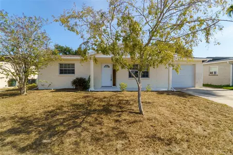 9504 Richwood Ln, Port Richey, FL 34668