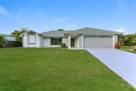 299 Ainsley St SE, Palm Bay, FL 32909