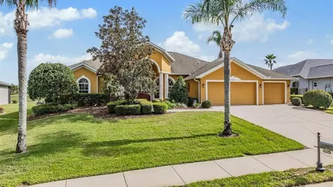 13514 Thoroughbred Dr, Dade City, FL 33525