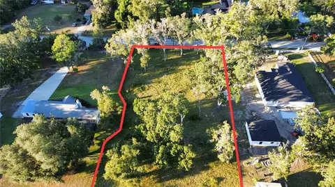 1407 Whitaker Rd, Lutz, FL 33559