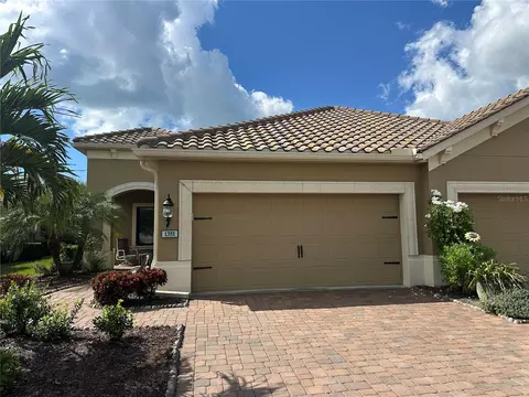 1351 Backspin Dr, Englewood, FL 34223