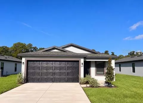 657 Blackthorn Dr, Lakeland, FL 33809