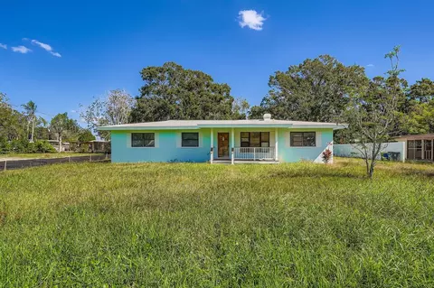 421 Shore Dr E, Oldsmar, FL 34677