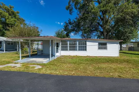 39019 Heath Dr, Zephyrhills, FL 33542