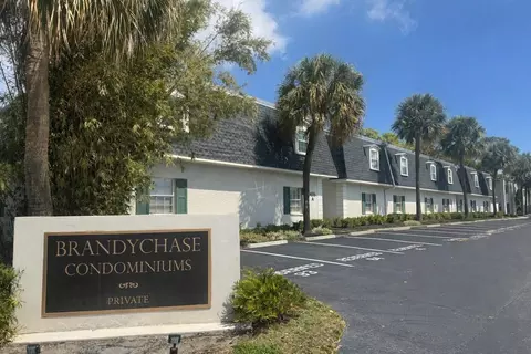 4335 Aegean Dr #212A, Tampa, FL 33611