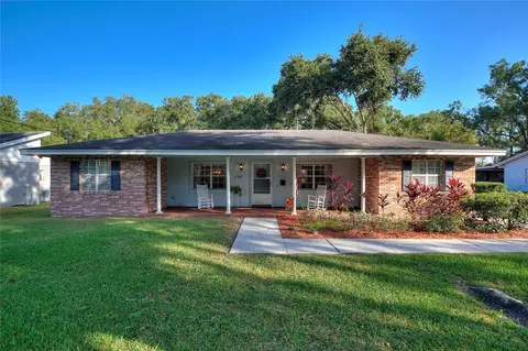 1104 E Cherry St, Plant City, FL 33563