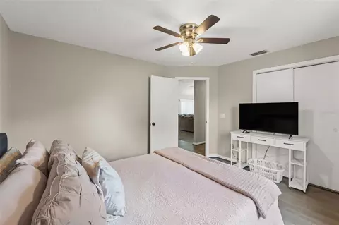 Bedroom - 640 E Hartford St, Hernando, FL 34442 photo 4 of 6