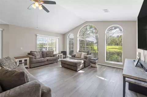 Living - 640 E Hartford St, Hernando, FL 34442 photo 3 of 4