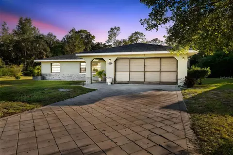 8998 Lismore Ct, Weeki Wachee, FL 34613