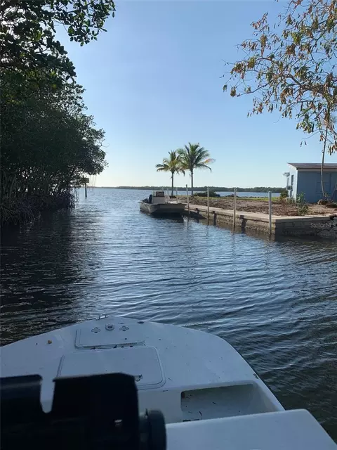 25 Michiana Dr, Terra Ceia, FL 34250