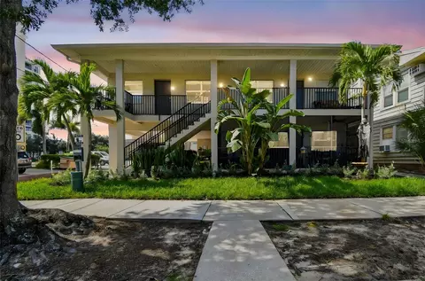 210 6th Ave N #9, Saint Petersburg, FL 33701