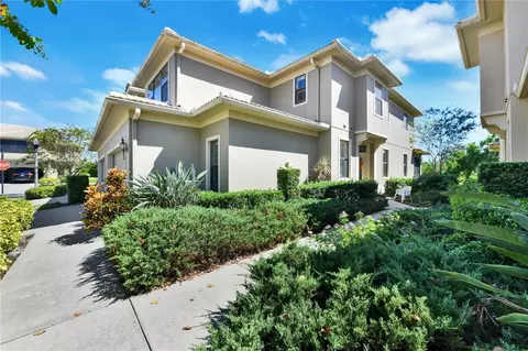 8206 Lapin Ct, Seminole, FL 33777