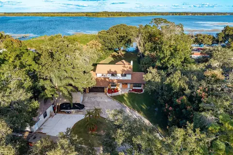1416 Grove Ave, Leesburg, FL 34748