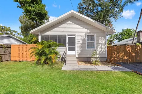 1114 17th Ave W, Bradenton, FL 34205