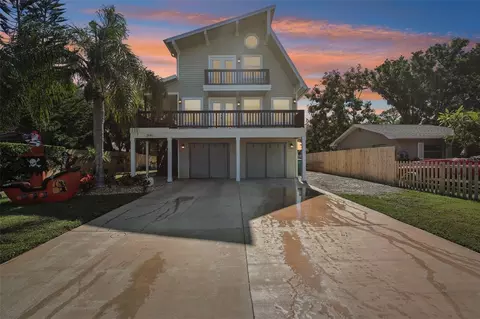 3140 N Canal Dr, Palm Harbor, FL 34684