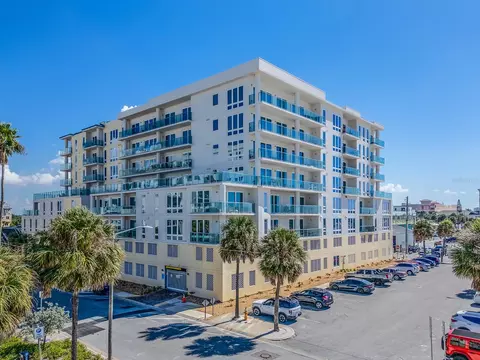 15 Avalon St #402, Clearwater Beach, FL 33767