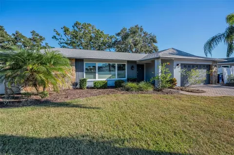 8793 Merrimoor Blvd E, Seminole, FL 33777