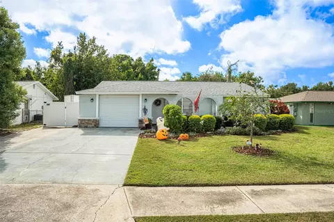 6318 Ridge Crest Dr, Port Richey, FL 34668
