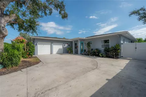 5619 25th St W, Bradenton, FL 34207