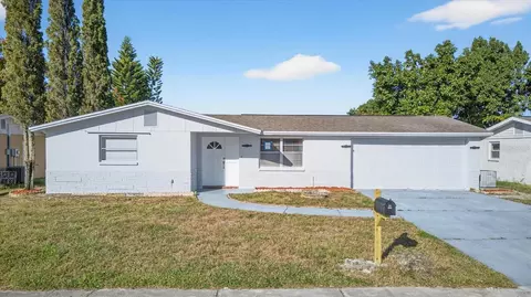 9235 Cochise Ln, Port Richey, FL 34668