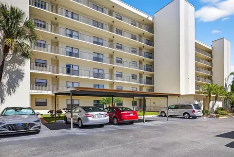 900 Cove Cay Dr #6E, Clearwater, FL 33760