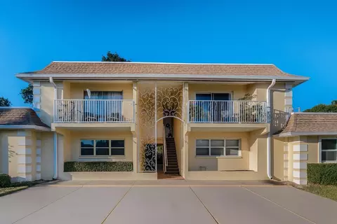 610 Indian Rocks Rd N #106, Belleair Bluffs, FL 33770