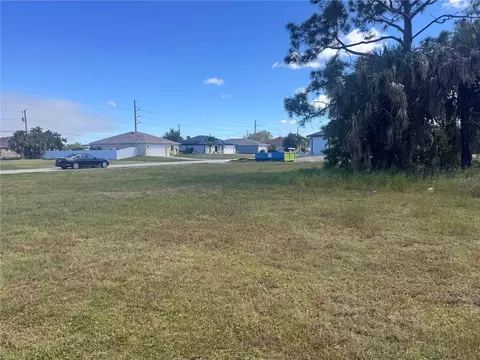 322 NE 27th St, Cape Coral, FL 33909