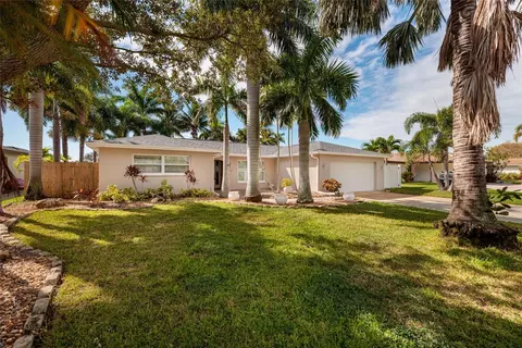 188 98th Ave NE, Saint Petersburg, FL 33702