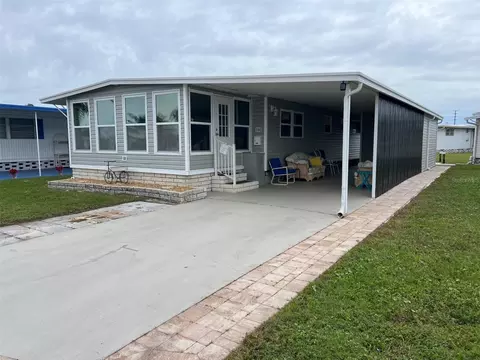13225 101st St #166, Largo, FL 33773