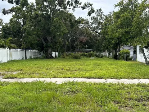 8056 28th Ave N, Saint Petersburg, FL 33710