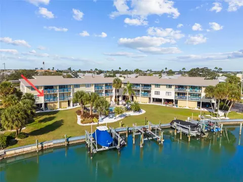 11650 Capri Cir S #108, Treasure Island, FL 33706