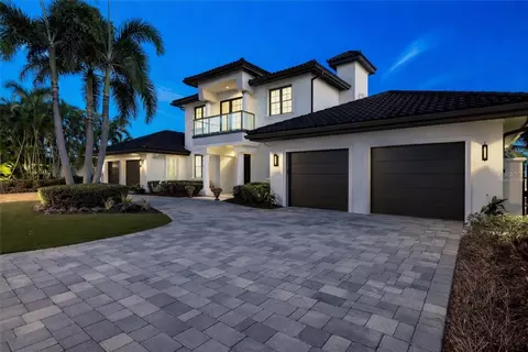 504 55th Ave, Saint Pete Beach, FL 33706