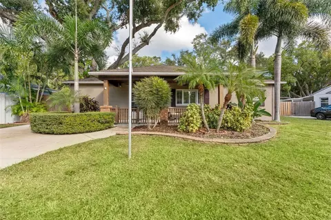 1441 Santa Anna Dr, Dunedin, FL 34698