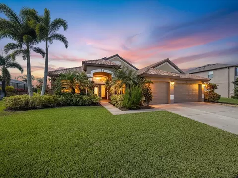 Exterior - 335 Cockle Shell Loop, Apollo Beach, FL 33572 photo 1 of 15