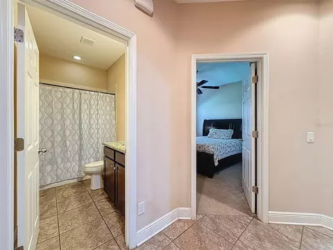 Entry Way - 335 Cockle Shell Loop, Apollo Beach, FL 33572 photo 4 of 4