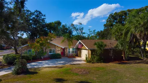 547 Oleander Way S, Saint Petersburg, FL 33707