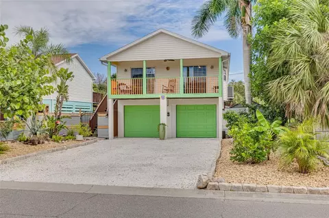 2926 Dupont St S, Gulfport, FL 33707