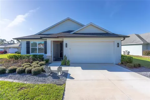 30501 Island Club Dr, Tavares, FL 32778