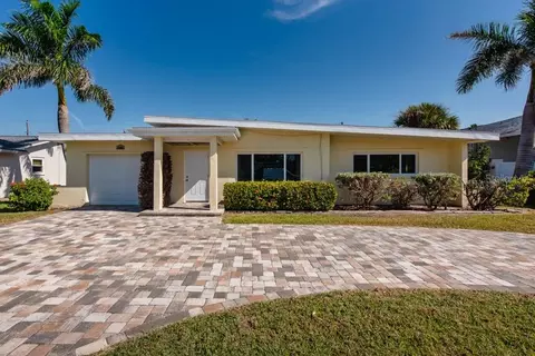 6964 Grande Vista Way S, Saint Petersburg, FL 33707