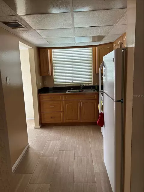 Kitchen - 108 Clocktower Dr #261, Brandon, FL 33510 photo 2 of 4