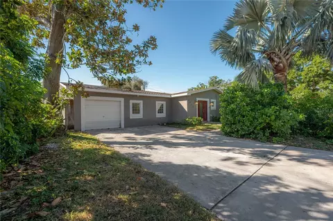 4606 W Oakellar Ave, Tampa, FL 33611