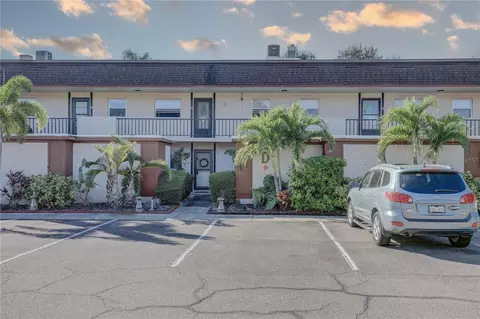 2750 E Bay Dr #4D, Largo, FL 33771