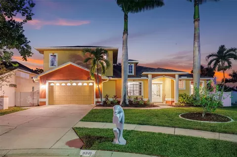 9221 Sea Oaks Ct, Seminole, FL 33776